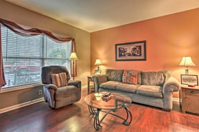 Parkway Condo about Walk to Island in Pigeon Forge! Pigeon Forge